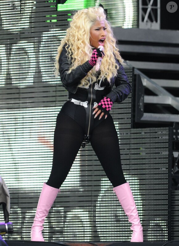 Nicki Minaj sur scène au Festival Hackney Weekend 2012 organisé par la BBC Radio 1. Londres le 23 juin.