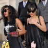 Rihanna sort de son hôtel à Londres le 24 juin 2012