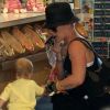 Photo exclusive : Pink fait du shopping avec sa fille Willow à Los Angeles. Le 27 juin 2012.