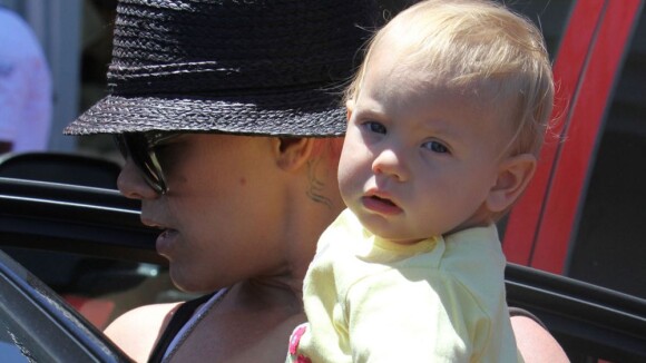 Pink : Mission shopping ludique pour la chanteuse et sa fille Willow