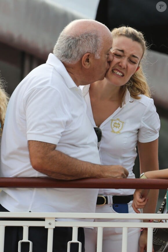 Amando Ortega et sa fille Marta Ortega Perez durant le Jumping de Monaco, le 29 juin 2012.