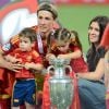 Fernando Torres en famille lors de la finale de l'Euro remportée par l'Espagne face à l'Italie (4-0) au stade olympique de Kiev le 1er juillet 2012