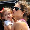 Alessandra Ambrosio et sa fille Anja à Los Angeles, le 3 juillet 2012.