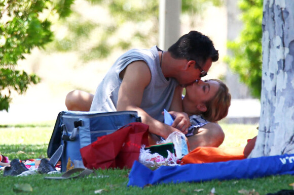 Eddie Cibrian et LeAnn Rimes : fous d'amour le 2 juillet 2012 dans un superbe parc de Malibu