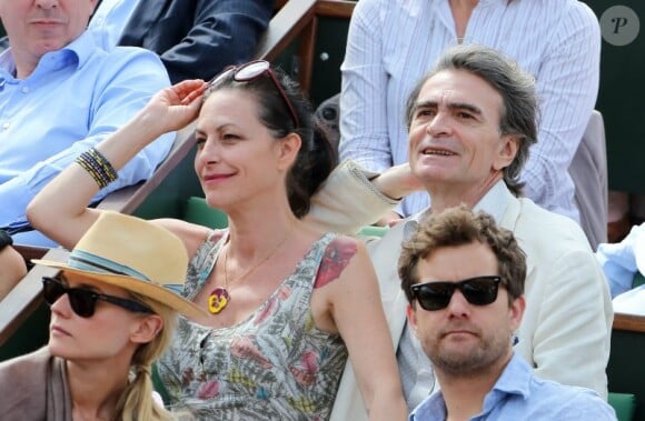 Lio et son nouveau compagnon, complices, à Roland Garros le 31 mai 2012