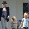 Gwen Stefani et ses fils Zuma et Kingston à Los Angeles, le 7 juillet 2012.