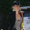 Gwen Stefani nous offre une leçon de style à sa manière sous le soleil de Los Angeles. Le 7 juillet 2012.