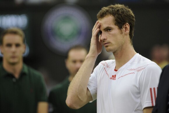 Andy Murray s'est incliné en finale de Wimbledon face à Roger Federer qui a décroché un septième titre à Wimbledon dimanche 8 juillet, égalisant le record de Pete Sampras