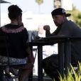 Benji Madden déjeune dans un restaurant de Los Angeles avec sa petite amie, Eliza Doolittle, le samedi 7 juillet 2012.