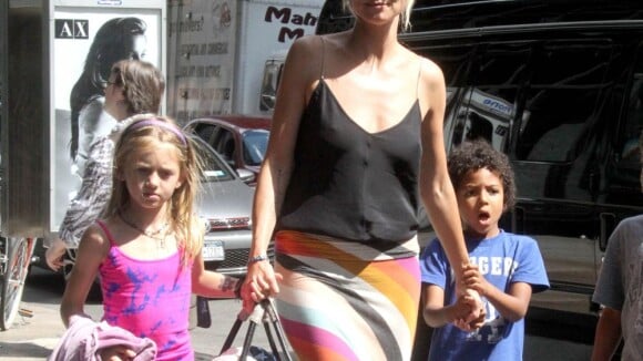 Heidi Klum : Un après-midi détente et pop-corn avec ses quatre enfants