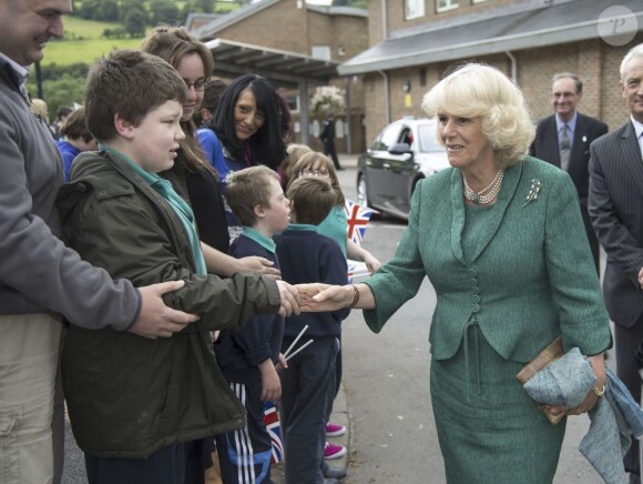 Camilla Parker Bowles à Brecon le 10 juillet 2012. Le prince Charles et sa femme Camilla Parker Bowles effectuaient en juillet 2012 une visite de quatre jours au Pays de Galles.