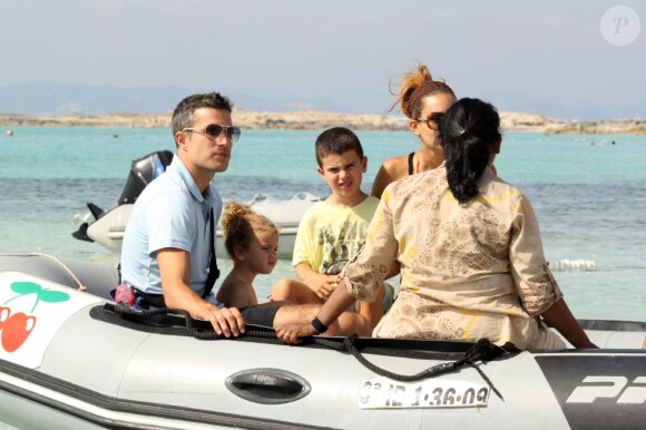 Robin van Persie et sa famille se sont envolés pour quelques jours de vacances le 10 juillet 2012 sur l'île de Formentera