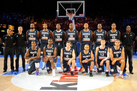 L'équipe de France de Basket le 15 juillet 2012 lors du match face à  l'Espagne au Palais Omnisport de Paris-Bercy (défaite 70-75 des Bleus)