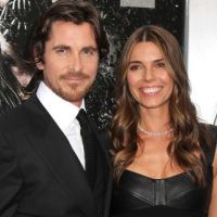 The Dark Knight Rises : Christian Bale et Batman amoureux avant le chaos