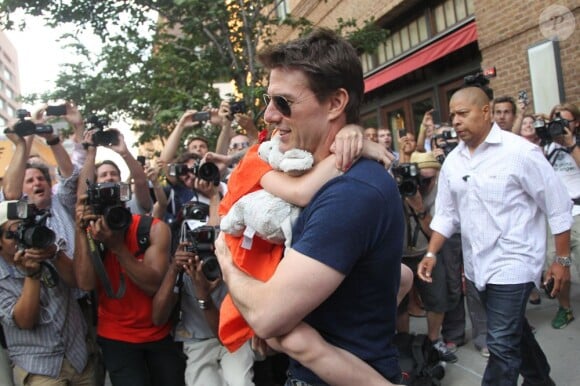 Retrouvailles pour Suri et son papa Tom Cruise ! Le duo a passé la journée du mardi 17 juillet ensemble à New York