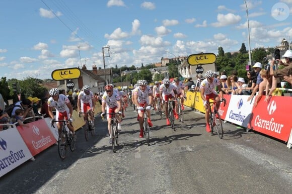 Le public était présent lors de l'étape du coeur courue lors de la 19e étape du Tour de France le 21 juillet 2012