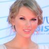 Taylor Swift pose lors de la cérémonie des Teen Choice Awards, à Los Angeles, le dimanche 22 juillet 2012.