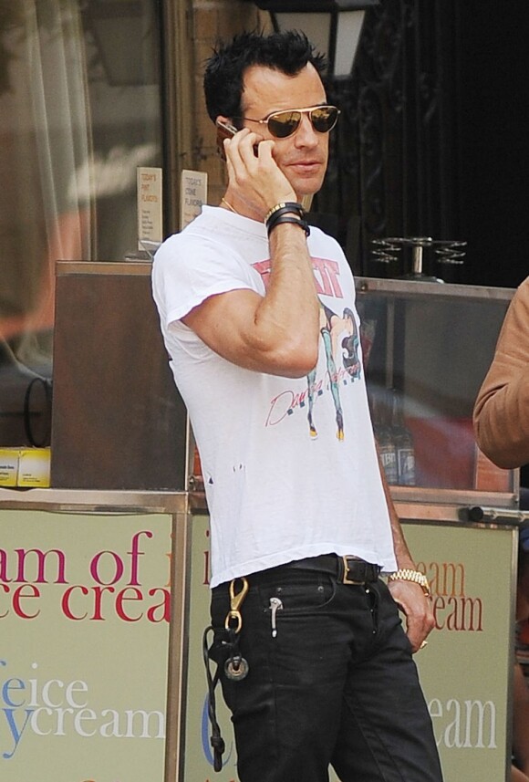 Justin Theroux dans le quartier de West Village à New York, le 22 juillet 2012.
