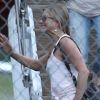Exclu - Jennifer Aniston arrive en jet privé à l'aéroport de Van Nuys. Le 21 juillet 2012.
