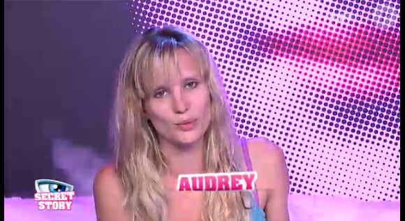 Audrey dans la quotidienne de Secret Story 6 du jeudi 26 juillet 2012 sur TF1