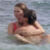 Mischa Barton et son petit ami Sebastian Knapp : très amoureux à Formentera le 26 juillet 2012