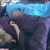 Kevin et Virginie se réveillent seuls dans la chambre bleue (Secret Story 6 - vendredi 27 juillet 2012).