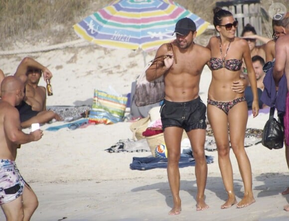 Xavi Hernandez et sa compagne sur l'île de Formentera le 29 juillet 2012