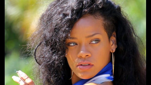 Rihanna : Sublime et sauvage, elle fait tourner la tête de son équipage