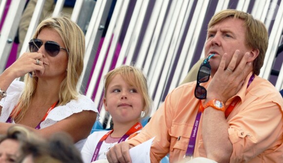 Le prince Willem-Alexander et la princesse Maxima des Pays-Bas avec la princesse Alexia à Greenwich Park le 3 août 2012 pour les épreuves de dressage des Jeux olympiques de Londres.