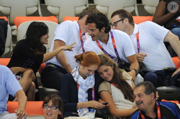 Le prince Carl Philip et le prince Daniel de Suède à l'Aquatics Centre, le 2 août 2012 lors des JO de Londres.