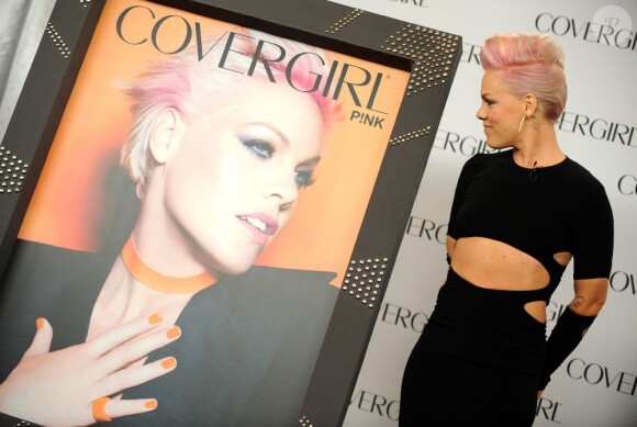 Pink est annoncée comme la nouvelle égérie de CoverGirl à l'hôtel Shutters On The Beach. Santa Monica, le 6 août 2012.