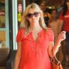 Reese Witherspoon, enceinte, a fait ses courses à Santa Monica le 8 août 2012