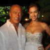 Fawaz Gruosi et son invité de marque Irina Shayk lors de la soirée "I'm sexy and I know it" à Porto Cervo. Le 8 août 2012.