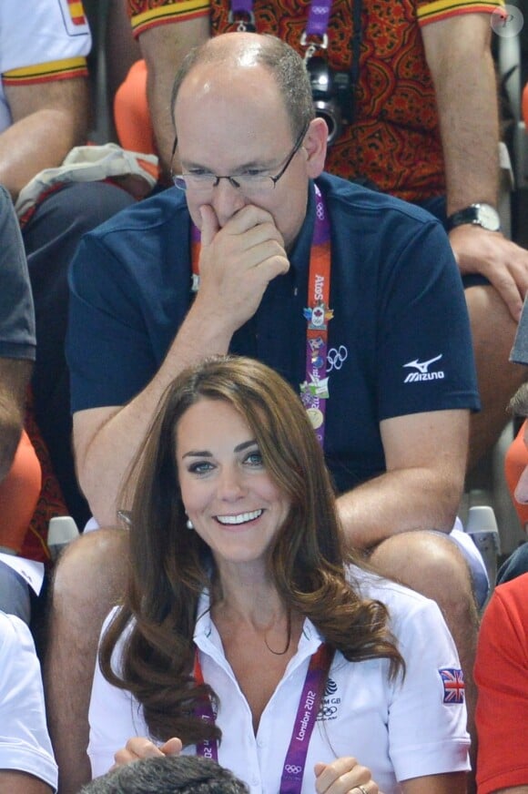 Kate Middleton et le prince Albert de Monaco, le 9 août 2012, se sont tenu compagnie dans les gradins de l'Aquatics Centre lors de la compétition de natation synchronisée par équipes. La Grande-Bretagne a fini 6e.