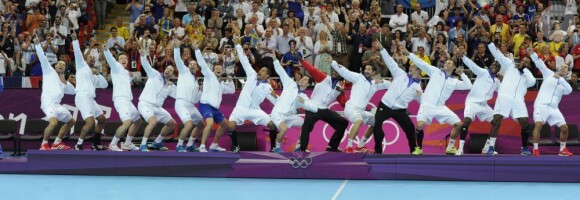 Comme Usain Bolt, les handballeurs français sont une légende. Les Experts du hand français ont conservé le 12 août 2012 aux JO de Londres leur titre olympique de Pékin en battant en finale la Suède (22-21). Un doublé historique, une joie épique, une équipe de légende.