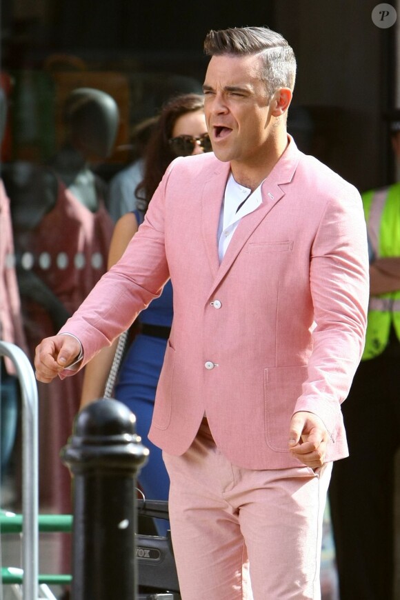 Robbie Williams sur le tournage de son nouveau clip le 16 août 2012