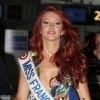 Delphine Wespiser s'envole pour le concours Miss Monde le 19 juillet 2012 à Roissy
