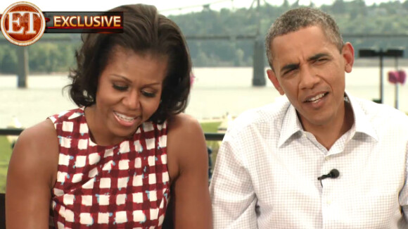 Barack Obama et son épouse Michelle évoquent leur amitié avec George Clooney pour Entertainment Tonight, août 2012.