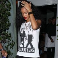 Rihanna souffle en solo avant de retrouver Chris Brown et Drake