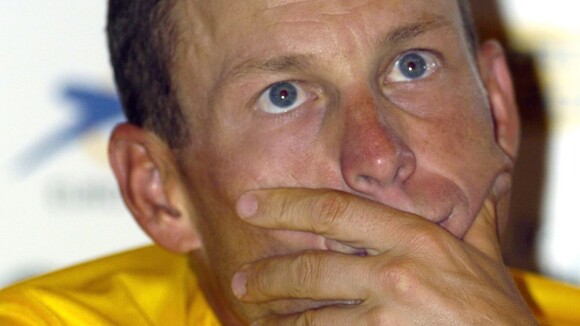 Lance Armstrong : Le monde du vélo choqué, fataliste et en colère