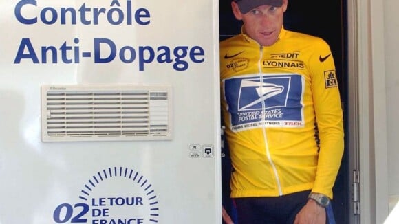 Lance Armstrong déchu : Sa fondation en profite