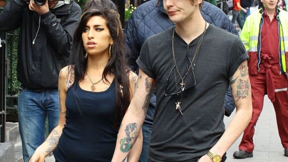 Amy Winehouse : Son ex Blake Fielder-Civil sorti du coma et futur papa