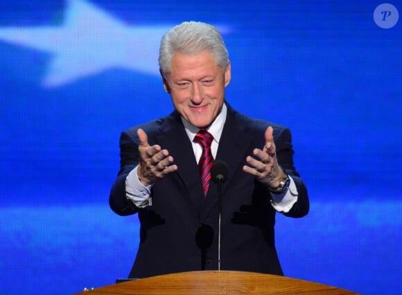 L'ancien président Bill Clinton a soulevé les foules lors de la convention nationale du Parti démocrate à la Time Warner Cable Arena le 5 septembre 2012 à Charlotte lors de son discours défendant le bilan du président Barack Obama