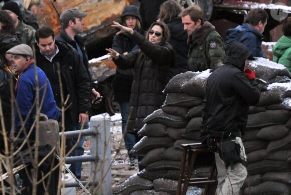 Angelina Jolie sur le tournage de sa première réalisation Au pays du sang et du meil en Hongrie à Budapest en novembre 2010