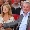 Nicole Calfan et Alain Delon lors de l'enregistrement de l'émission Vivement dimanche, diffusé sur France 2 le 9 septembre 2012
