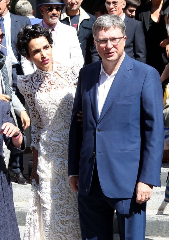 Mariage de Farida Khelfa et Henri Seydoux à la mairie du 17 arrondissement de Paris, le 1er septembre 2012.