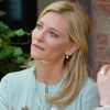 Cate Blanchett filme une scène du nouveau film encore sans titre de Woody Allen à New york, le 10 septembre 2012. Avec un verre de vin, forcément.