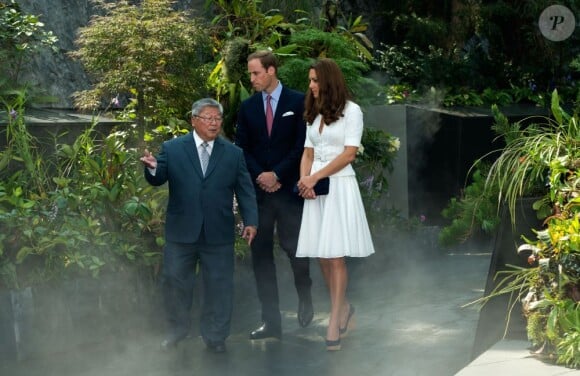 Catherine, duchesse de Cambridge et le prince William, duc de Cambridge lors de leur visite des Gardens by the Bay, le deuxième jour de leur voyage en Asie du sud-est, le 12 septembre 2012 à Singapour