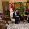 Kate Middleton et le prince William étaient reçu par le président de Singapour, Tony Tan, et sa femme lors de leur premier jour de leur périple en Asie du sud-est, le 11 septembre 2012