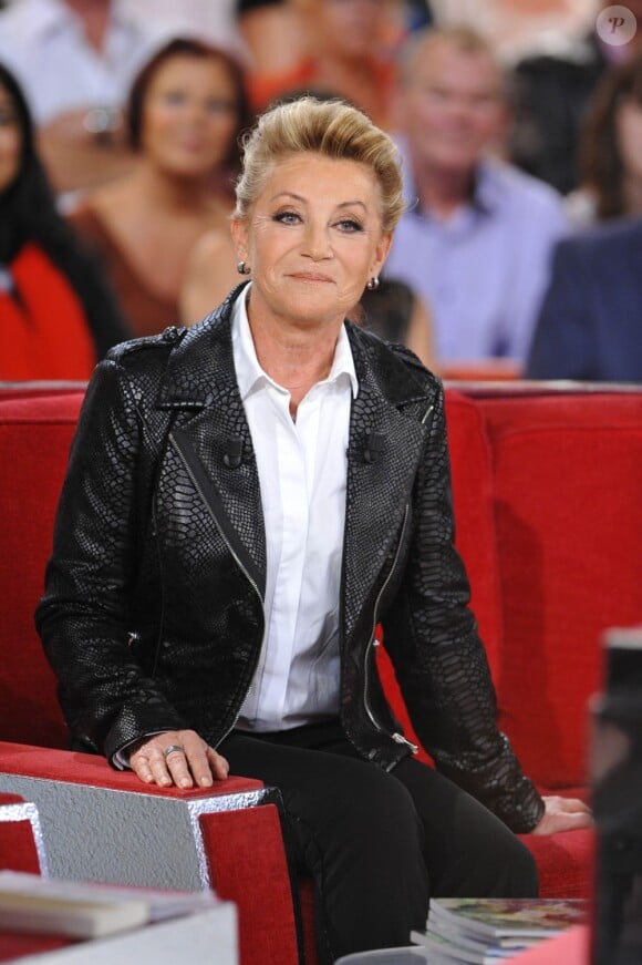 Sheila célèbre cinq décennies de carrière sur le plateau de Vivement Dimanche, enregistré le 12 septembre 2012. Rendez-vous ce week-end...